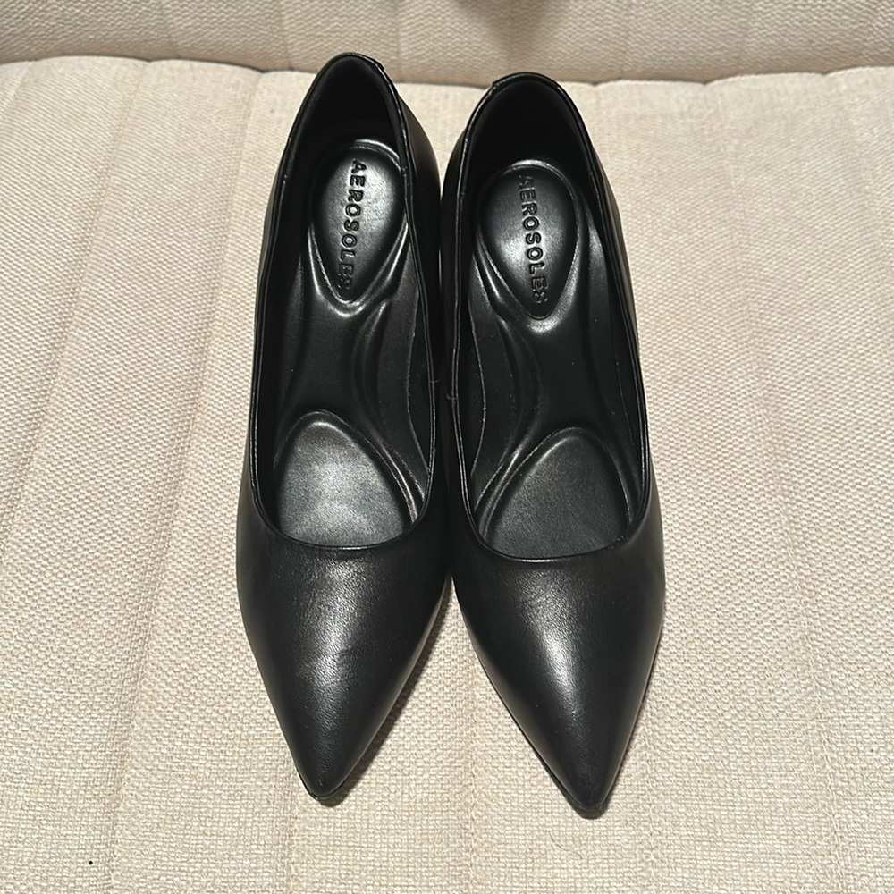 Black Pointed Toe Aerosols Heels
